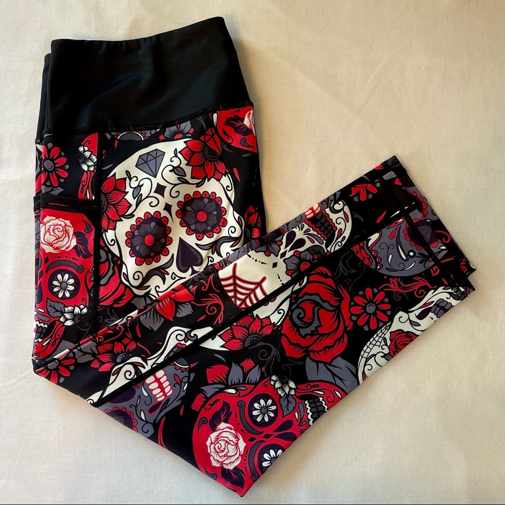 CVG Sugar Skull & Roses Capri Leggings XX-Large